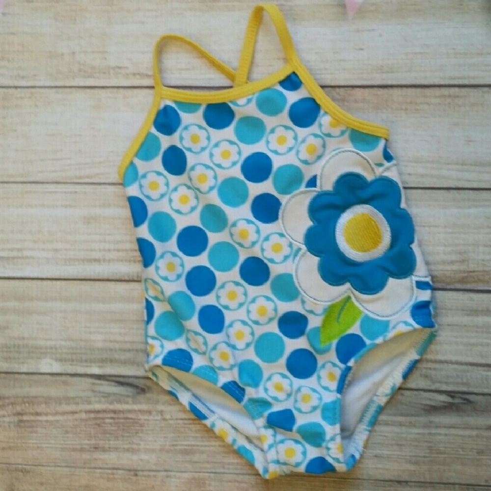 ❤️3 for $12 Baby Buns swimsuit 12m